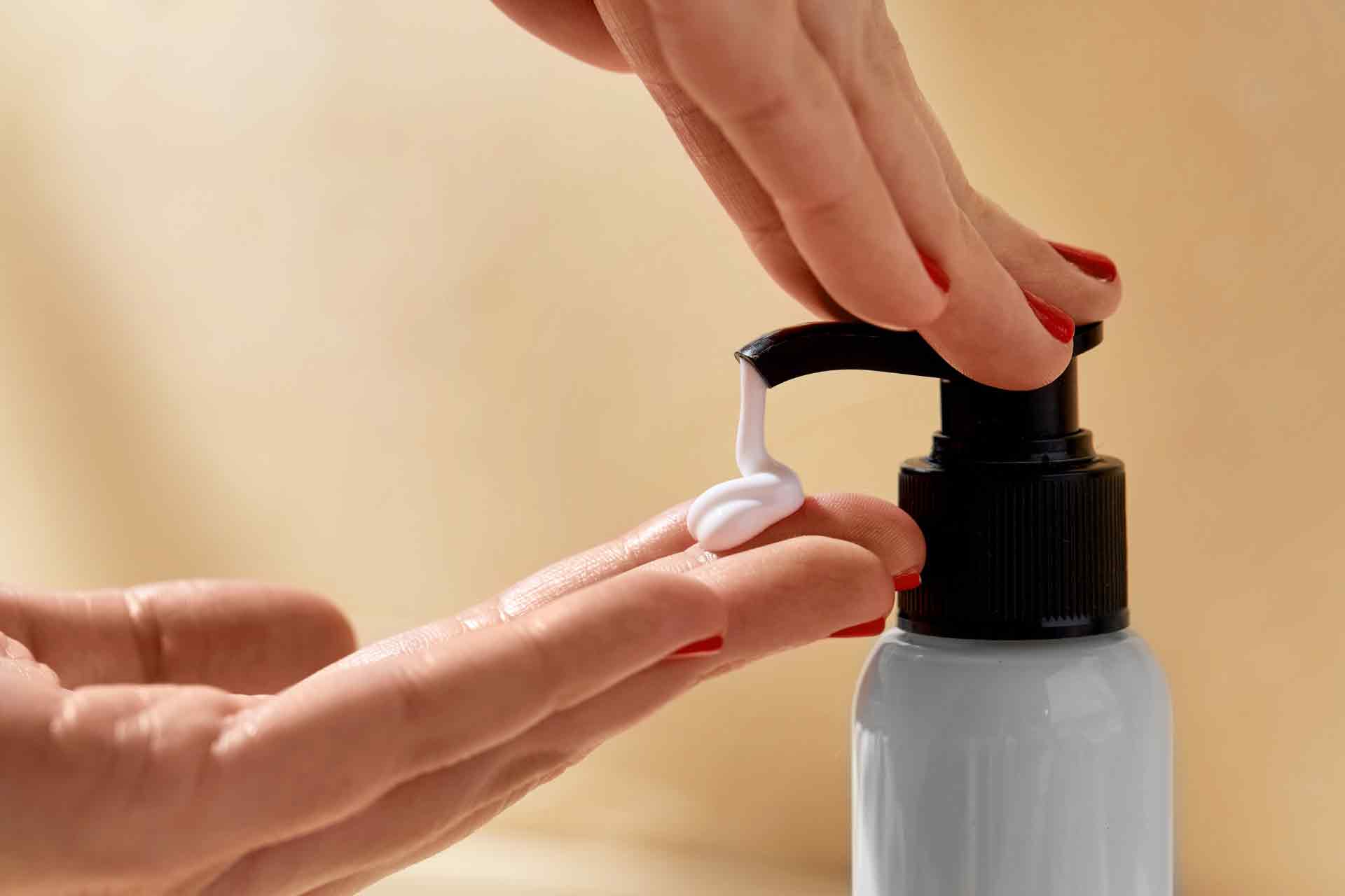 A Step-by-Step Guide to Applying Self-Tanner (Because Why Not?)